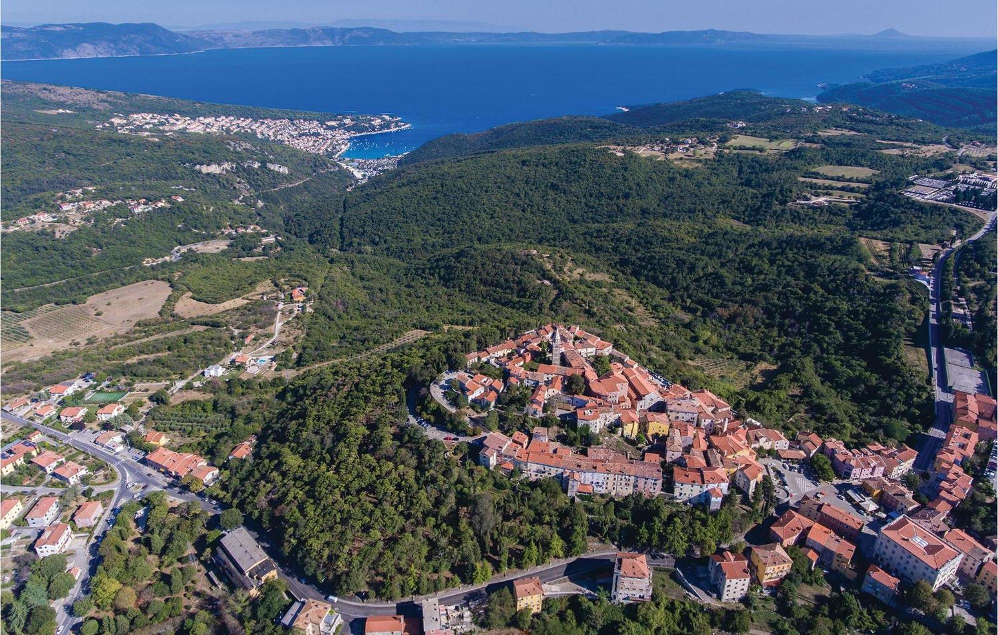 Amazing Apartment In Labin With House Sea View 外观 照片