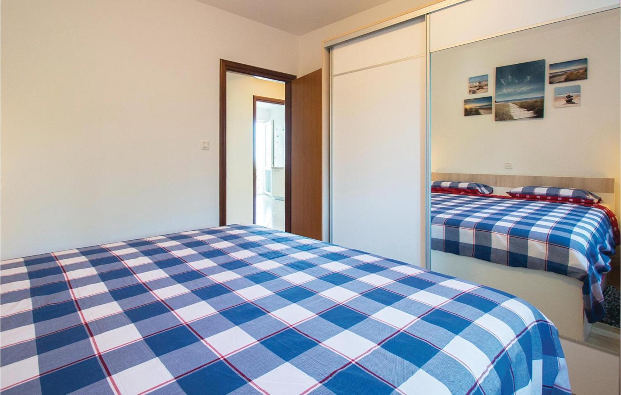 Amazing Apartment In Labin With House Sea View 外观 照片