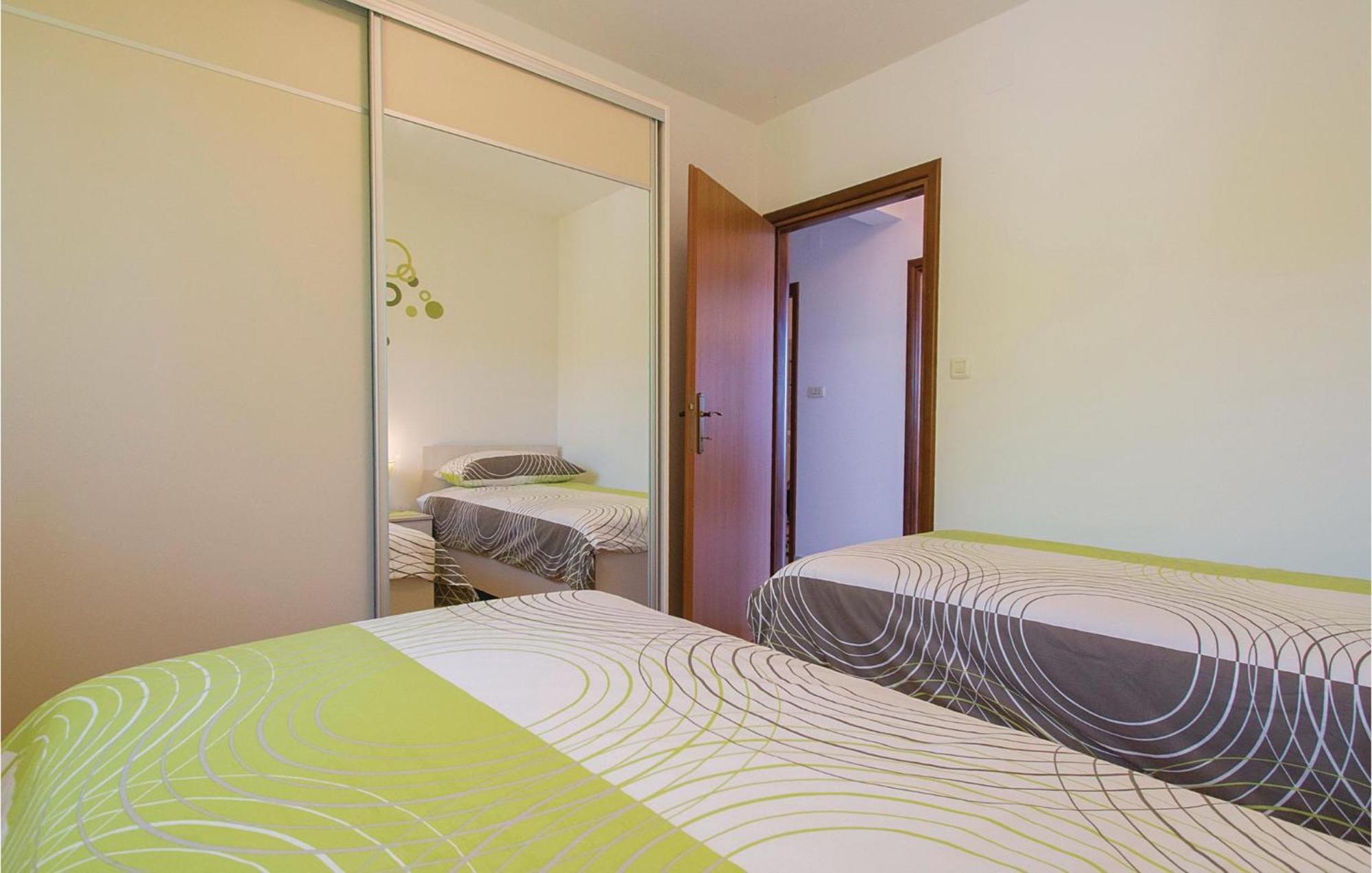 Amazing Apartment In Labin With House Sea View 外观 照片